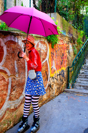 Mary Poppins, Lyon, la poste, villeurbanne, city, ville, urbain, roller, France, artiste française, artiste drômoise, mix-media, mix media-artist, photographie, photographe, photo, photographe-plasticienne.